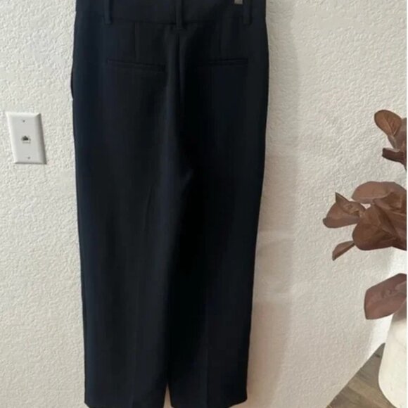 Aritzia Wilfred The Effortless Pant Wide Leg High Waist Crepette in Black Size 6 - Picture 7 of 9